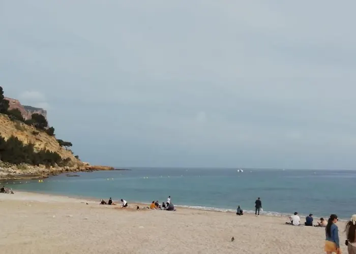 Au Calme, 200M Du Centre T2 Avec Balcon Et Parking