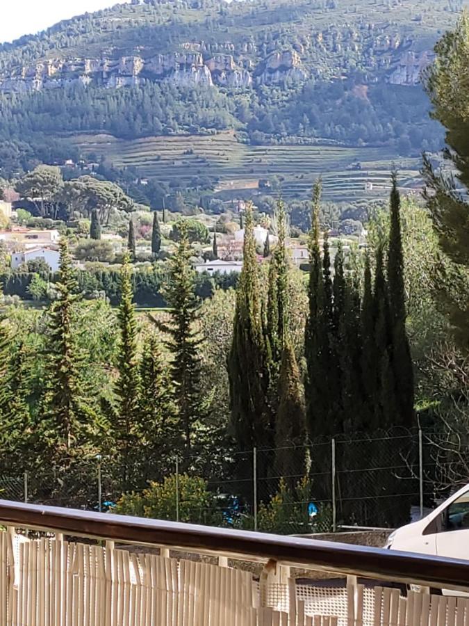 Au Calme, 200m Du Centre T2 Avec Balcon Et Parking Apartment Cassis