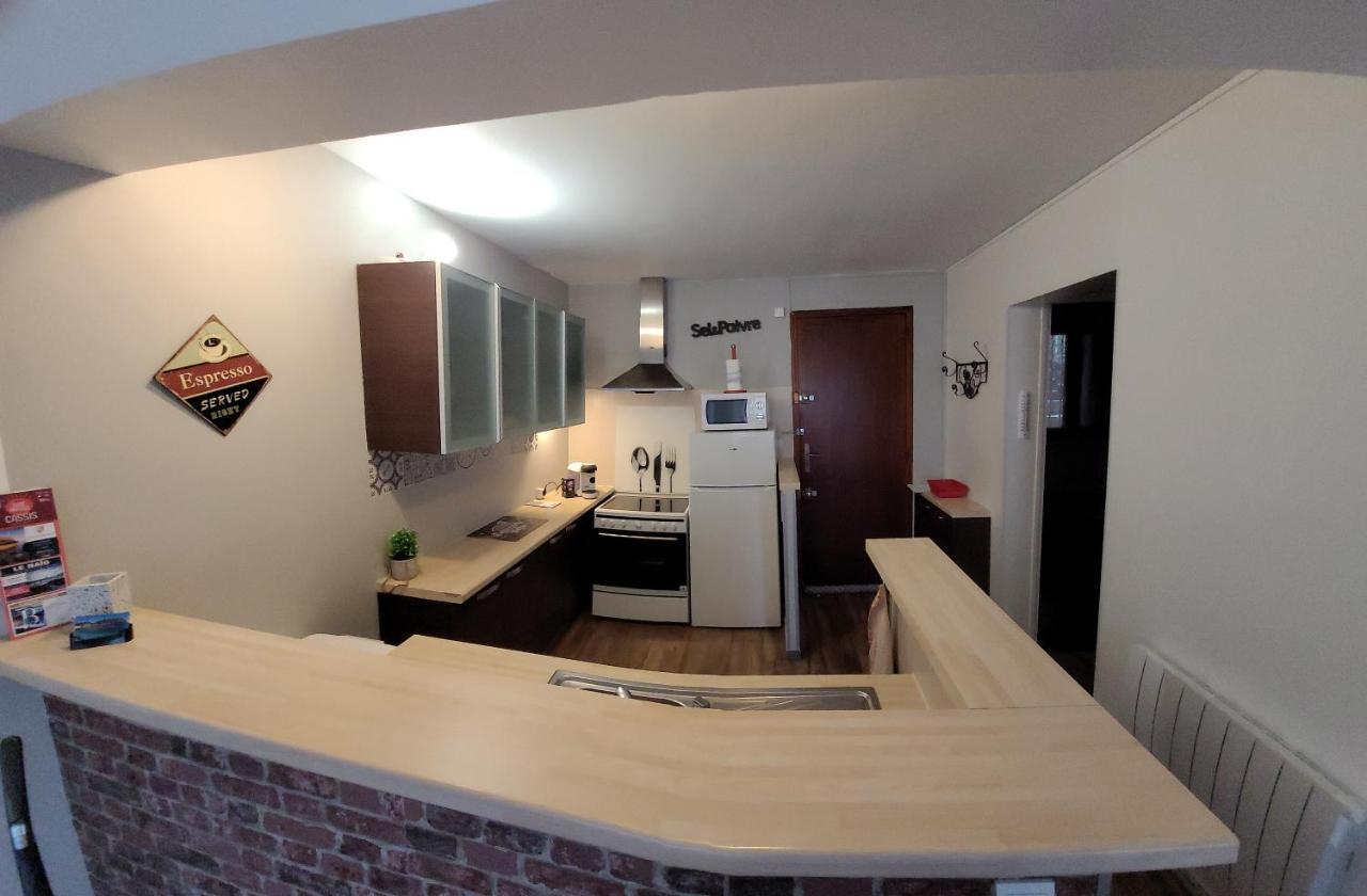 Apartment Au Calme, 200m Du Centre T2 Avec Balcon Et Parking Cassis