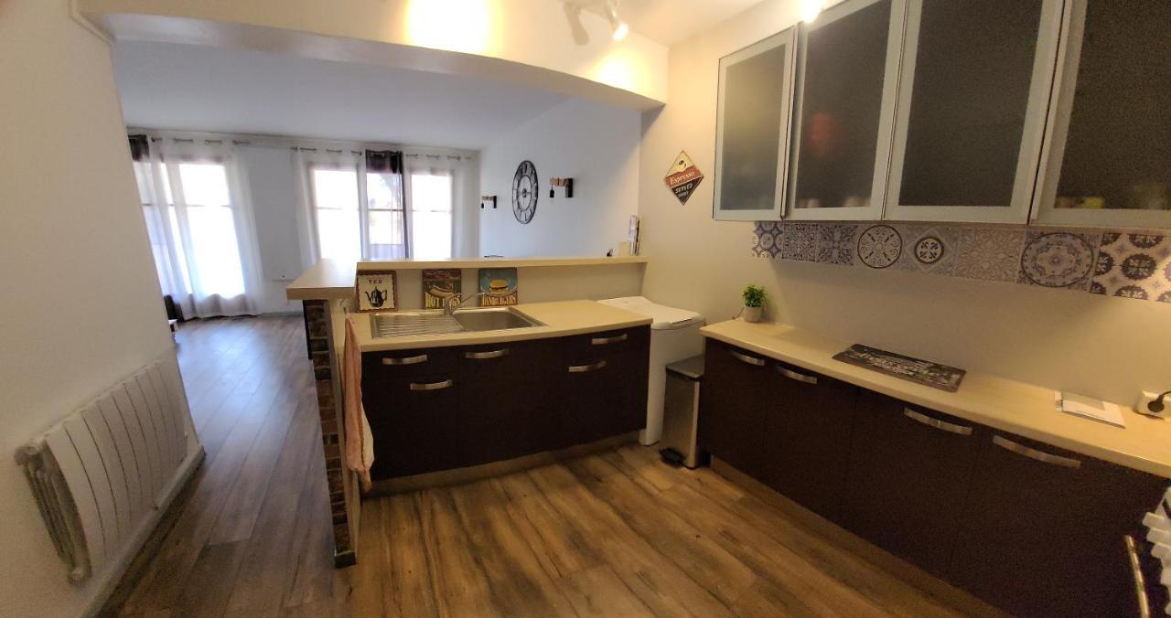 Appartement Au Calme, 200m Du Centre T2 Avec Balcon Et Parking