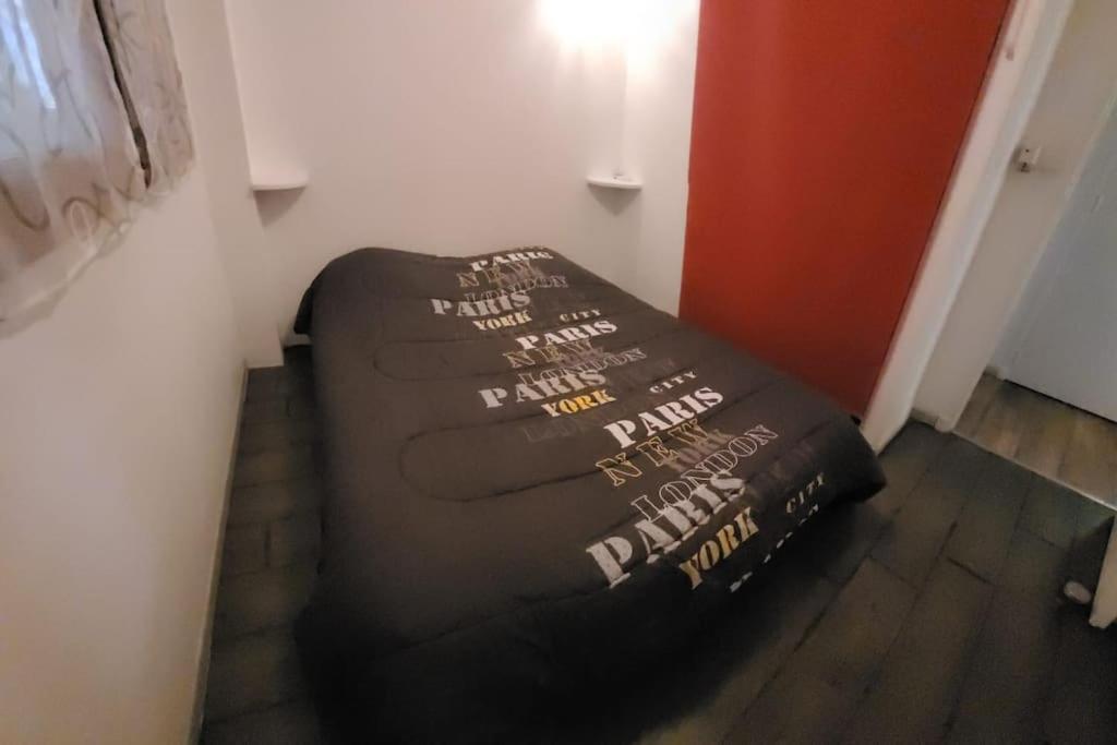 Apartment Au Calme, 200m Du Centre T2 Avec Balcon Et Parking