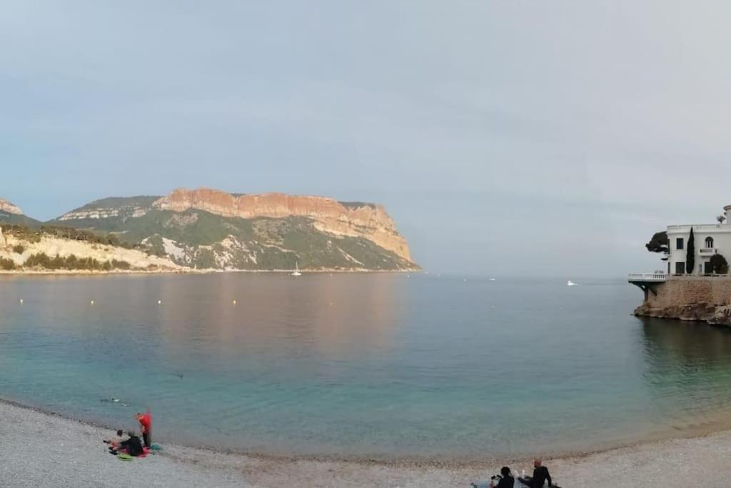 Au Calme, 200m Du Centre T2 Avec Balcon Et Parking *